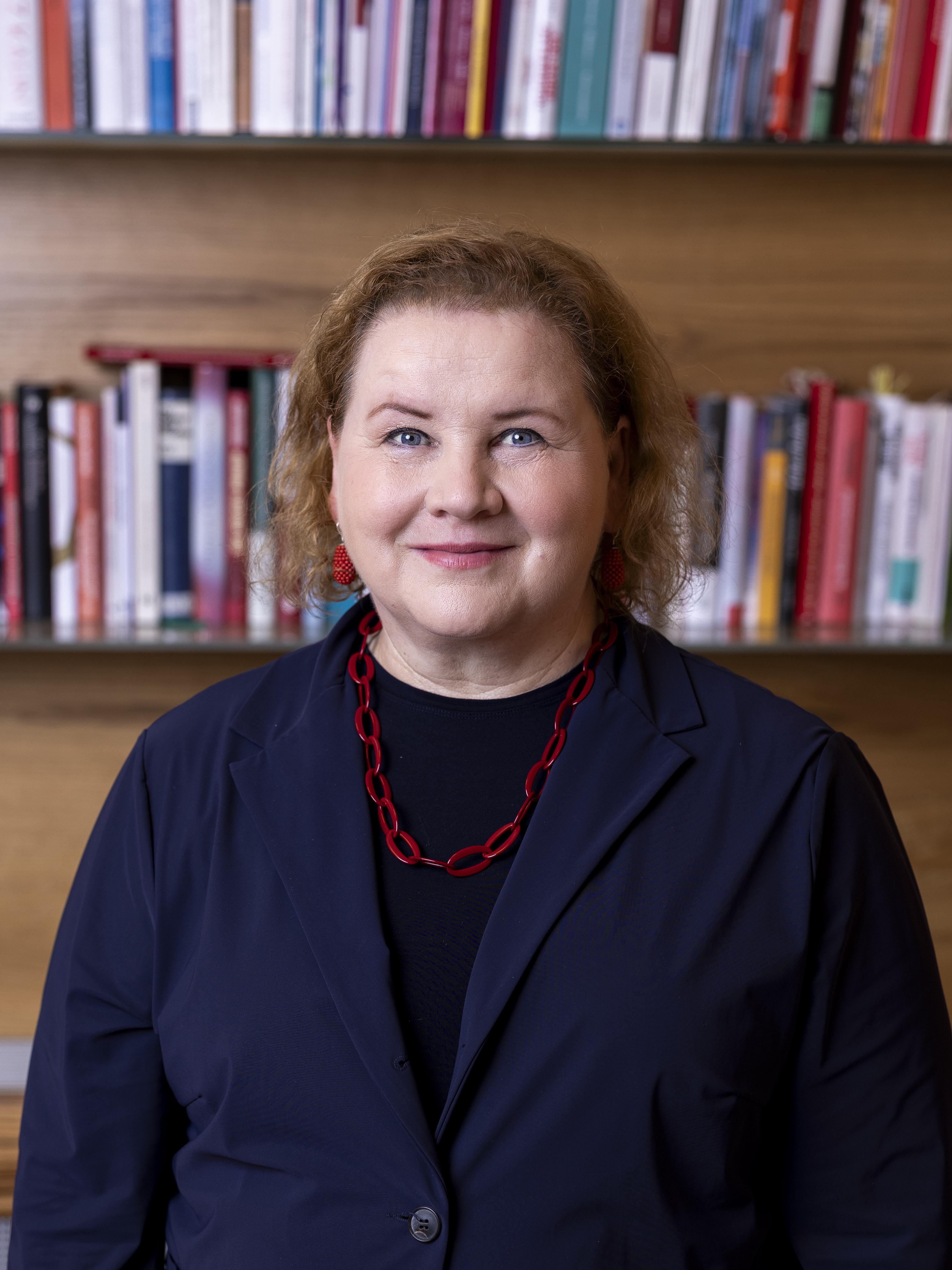 Portrait photo of the Federal Minister Korinna Schumann. Photo: © Stefan Joham-Kurz